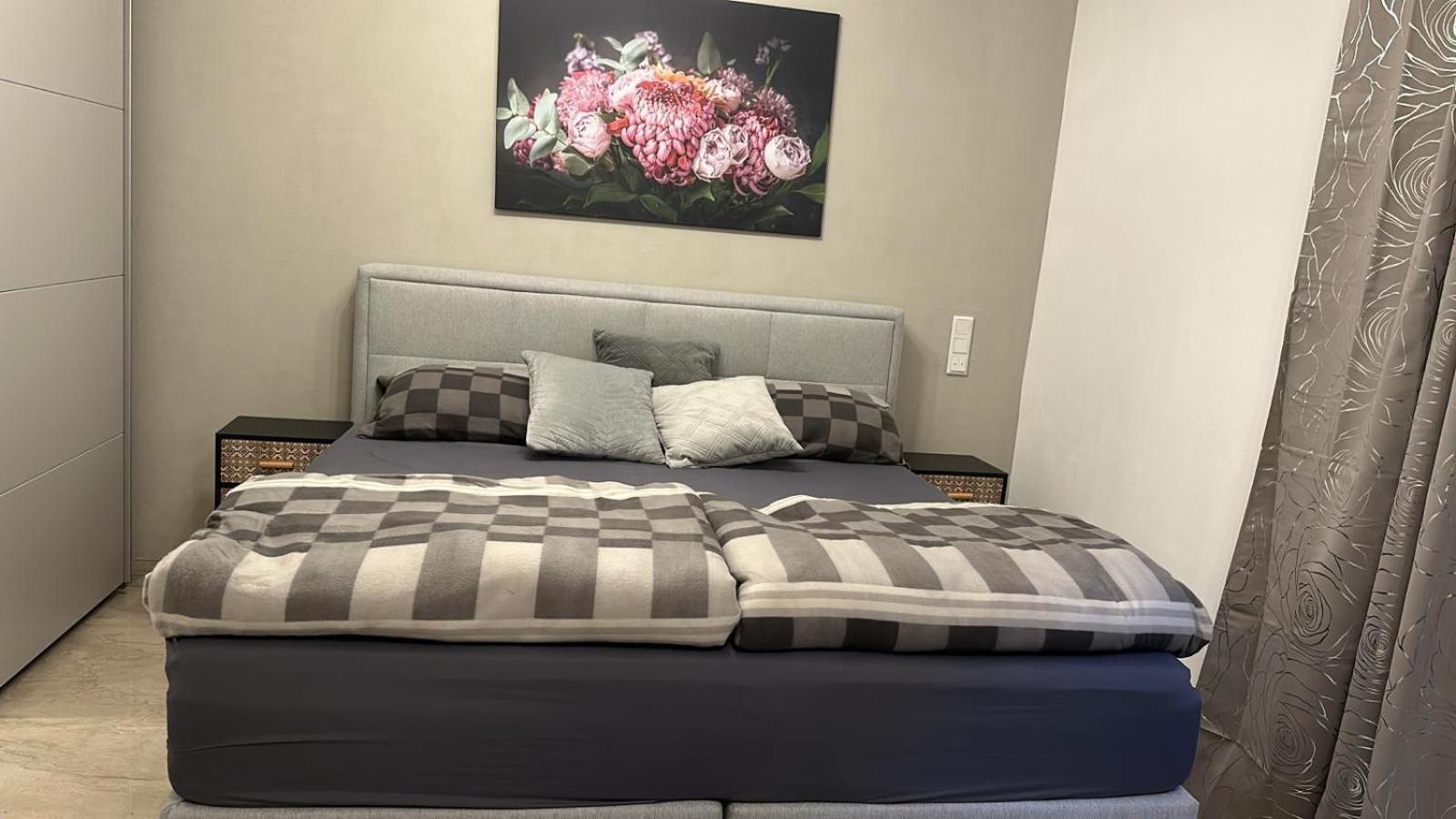 Apartment One Bedroom Souterrain With Kitchen And Personal Bathroom